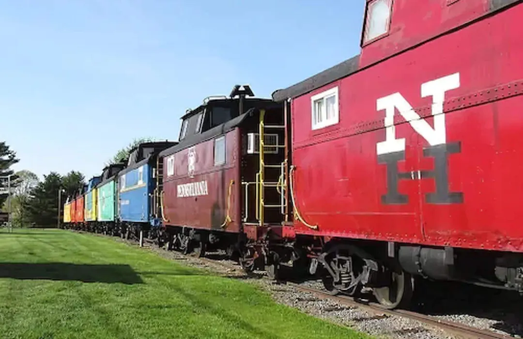 Red Caboose Motel & Restaurant-1